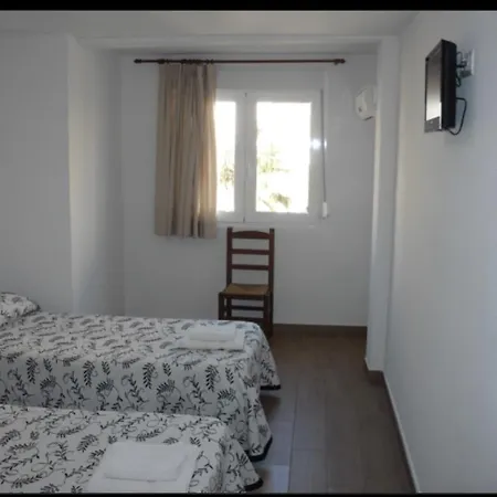 Habitacions Casa Roberto بيت ضيافة